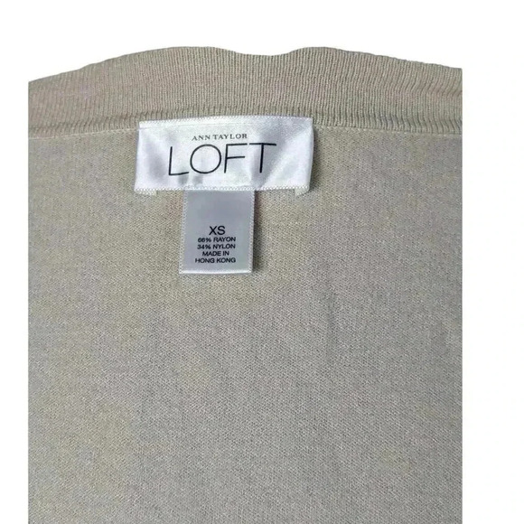 Loft Womens Cream Knit Deep V-neck Cardigan 3/4 Sleeve Size XS - Picture 8 of 9